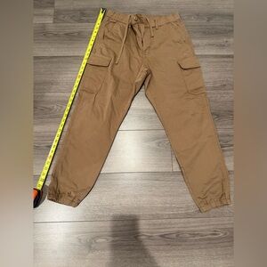 Uniqlo Men's Brown Cargo Pants